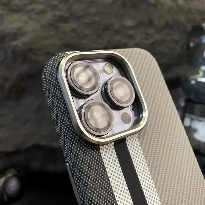 Trendy Carbon Fibre MagSafe Phone Case