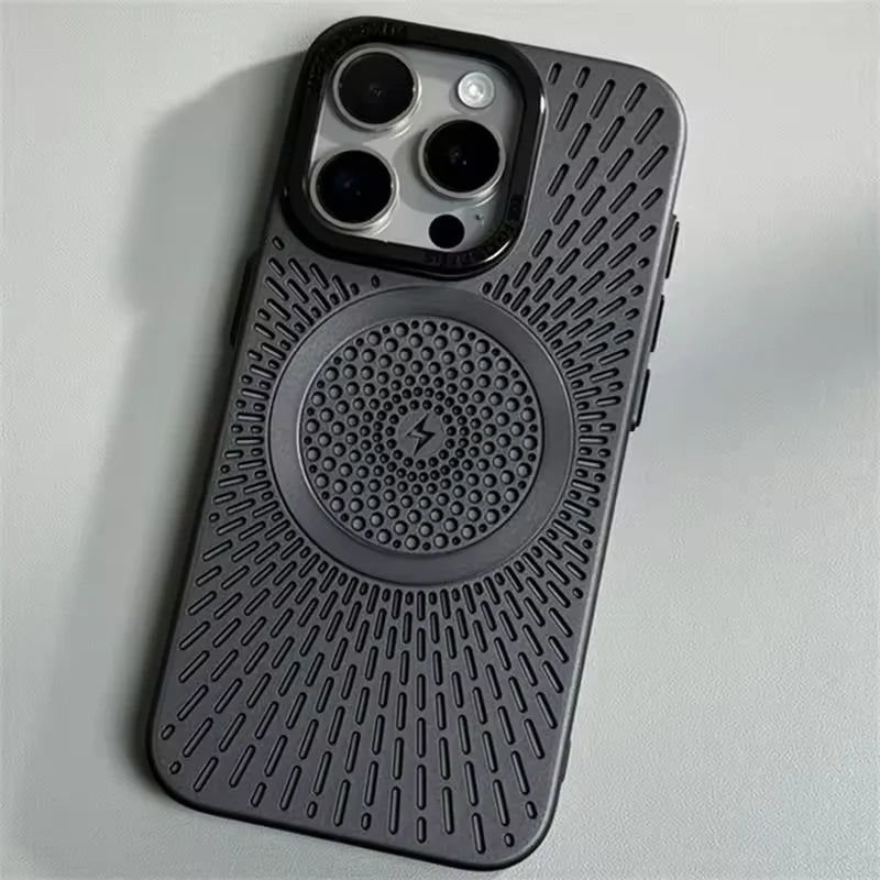 Stylish Ultra-Slim Heat-Dissipating MagSafe Phone Case - Lens Protection