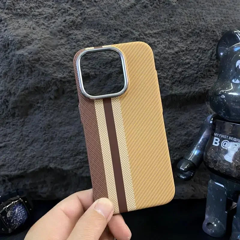 Trendy Carbon Fibre MagSafe Phone Case