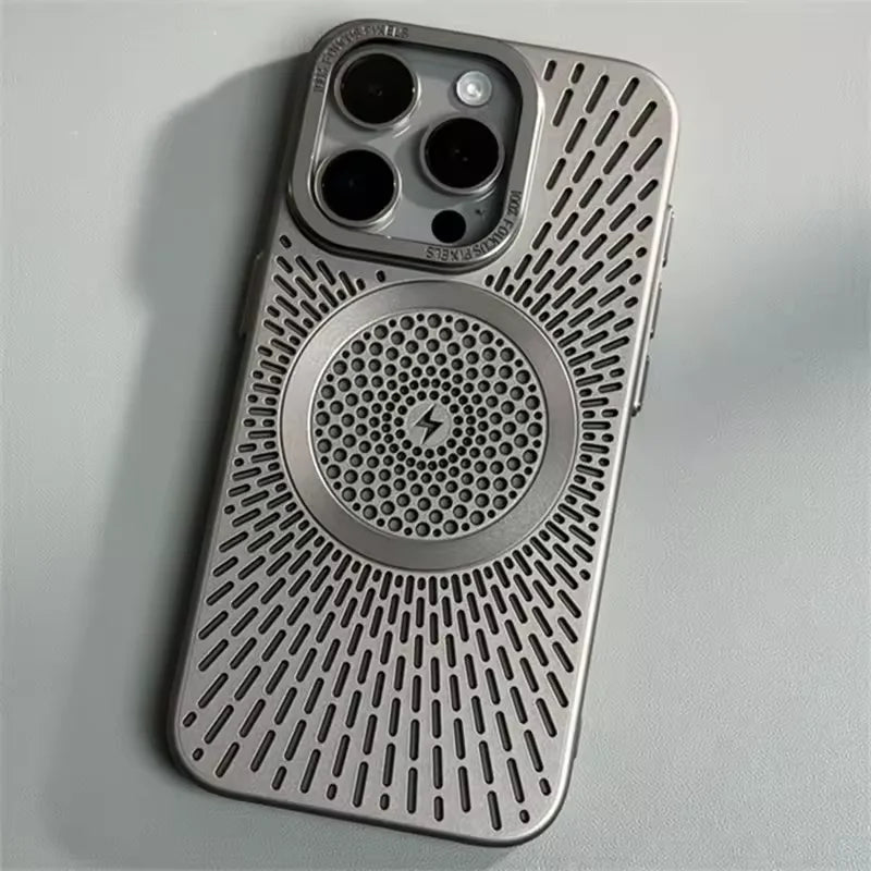 Stylish Ultra-Slim Heat-Dissipating MagSafe Phone Case - Lens Protection